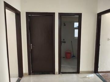 Building Lobby in 3 BHK Apartment at BPTP Parkland, Sector 75 – for Rent