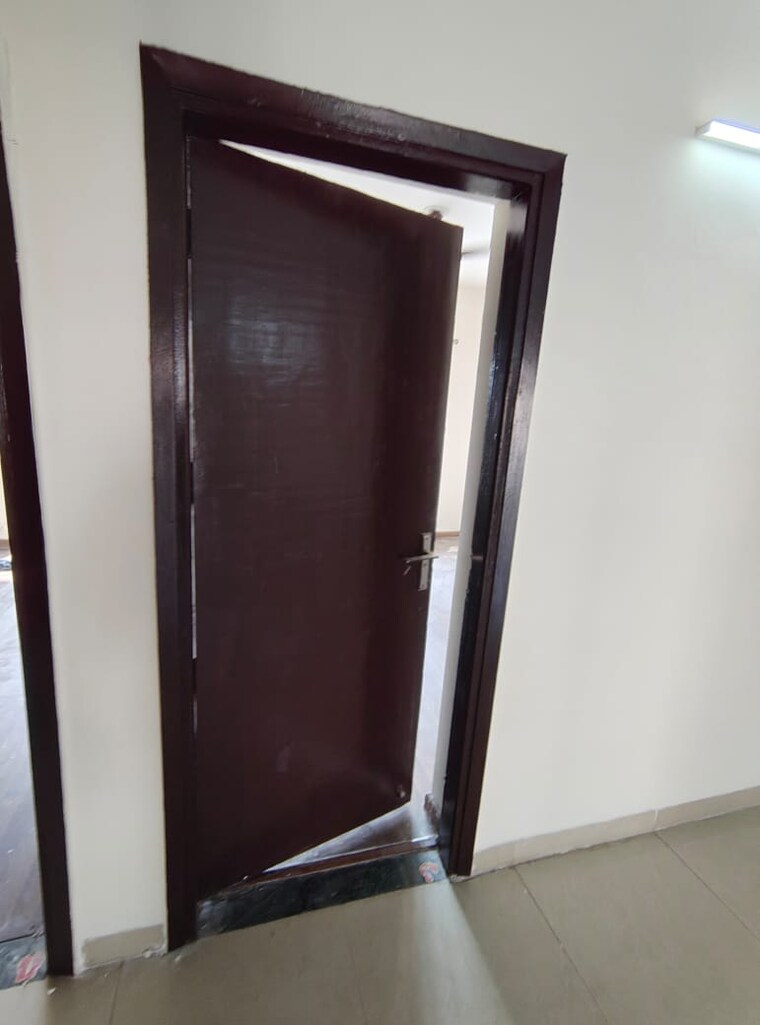 undefined, bptp-parkland 3 Bedroom 300 Sq.Yd. Apartment In Sector 75 Faridabad 9378988