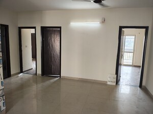 Room in 3 BHK Apartment at BPTP Parkland, Sector 75 – for Rent