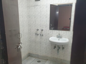 Bathroom in 3 BHK Apartment at Vastu Apartments, Sector 55 – for Rent