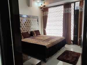 Bedroom in 3 BHK Builder Floor at Sector 7 – for Sale