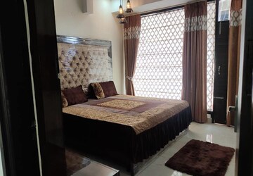 Bedroom in 3 BHK Builder Floor at Sector 7 – for Sale