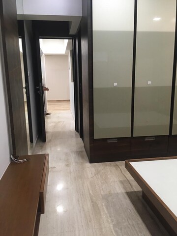 Room in 2 BHK Apartment at Andheri West – for Sale
