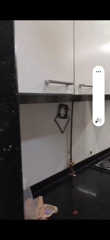 Kitchen in 2 BHK Apartment at Kalpataru Towers, Kandivali East – for Rent