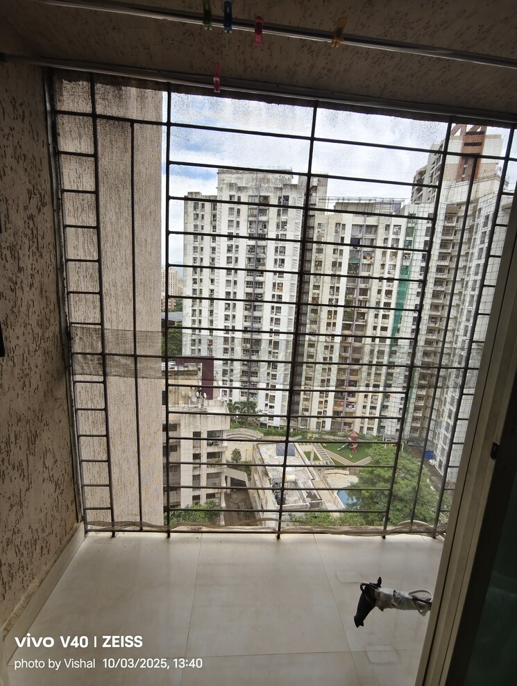 Balcony, mahavir-kalpavruksha 1 Bedroom 647 Sq.Ft. Apartment In Ghodbunder Road Thane 9379097