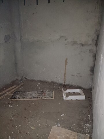 Room in 2 BHK Independent House at Palla – for Sale