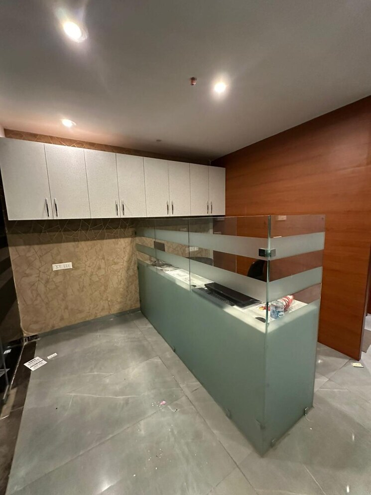 Team Area, motia-citi-royal-business-park Commercial Office Space 680 Sq.Ft. In Ambala Highway Zirakpur 9379125