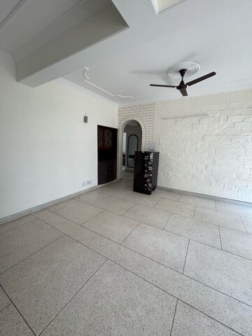 Living Room in 3 BHK Apartment at Sector 5 – for Rent