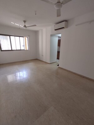Room in 2 BHK Apartment at Lodha Splendora, Ghodbunder Road – for Rent