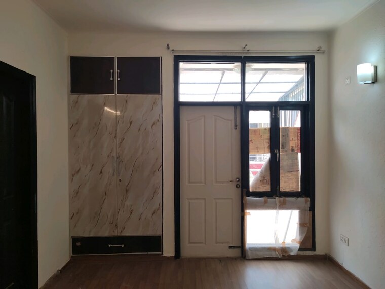 Room, unitech-the-world-spa 3.5 Bedroom 2806 Sq.Ft. Apartment In Sector 30 Gurgaon 9379272