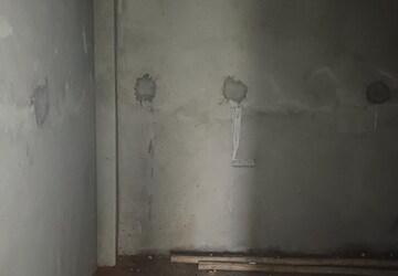 Room in 2 BHK Independent House at Palla – for Sale