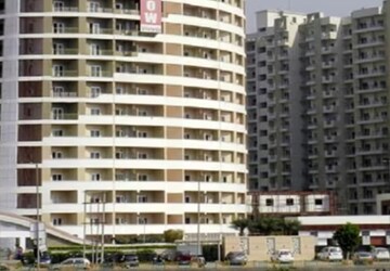 3 BHK Apartment For Sale in Gulshan Vivante, Sector 137