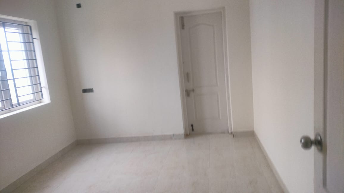 2 BHK Builder Floor For Sale in Samsur