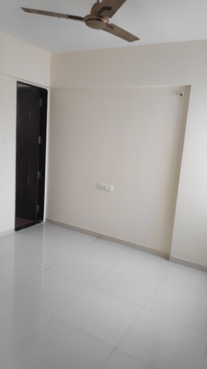 Room in 2 BHK Apartment at Magnum lifestyle, Dhanori – for Sale