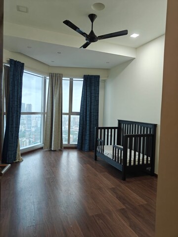 Room in 4 BHK Apartment at Bombay Realty Island City Center, Wadala – for Rent