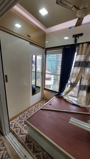 Furnished Amenities in Studio Apartment at Kandivali West – for Sale