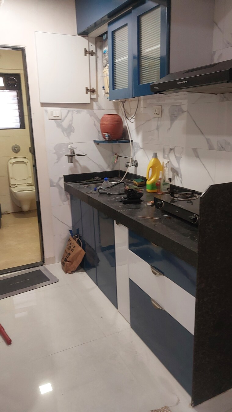 Team Area, kandivali west Studio 350 Sq.Ft. Apartment In Kandivali West Mumbai 9379532