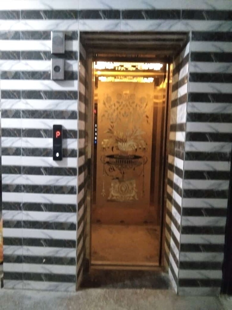 undefined, chattarpur 3 Bedroom 150 Sq.Yd. Builder Floor In Chattarpur Delhi 9379499