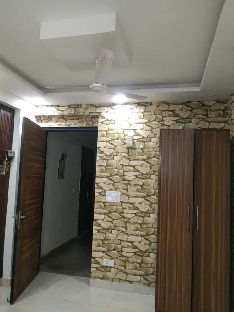 Bedroom, chattarpur 3 Bedroom 150 Sq.Yd. Builder Floor In Chattarpur Delhi 9379499