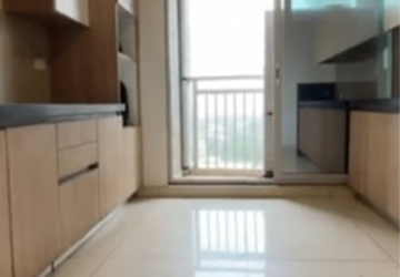 Kitchen in 4 BHK Apartment at Bombay Realty Island City Centre II, Spring Mill Complex – for Rent
