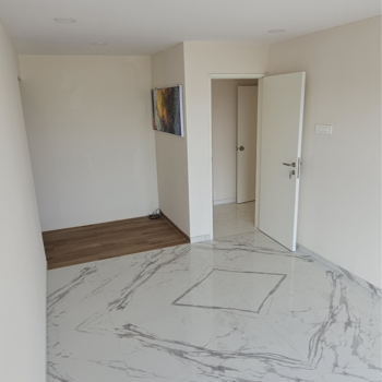 3 BHK Flat for Sale in Vile Parle East, Mumbai