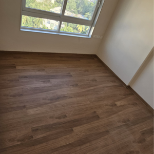 Room in 3 BHK Apartment at Vile Parle East – for Sale