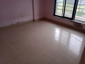 Room in 2 BHK Apartment at Squarefeet Grand Square, Anand Nagar – for Rent