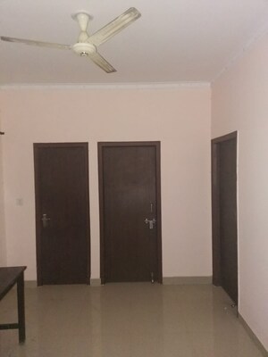Room in 3 BHK Builder Floor at Sector 89 – for Sale