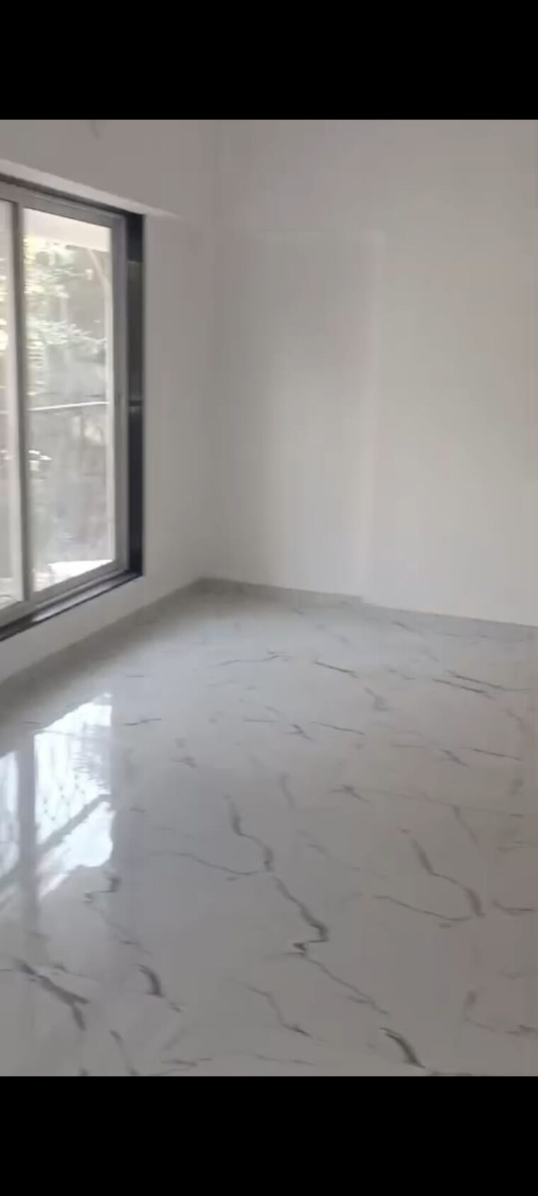 Room, vile parle east Studio 400 Sq.Ft. Apartment In Vile Parle East Mumbai 9379589