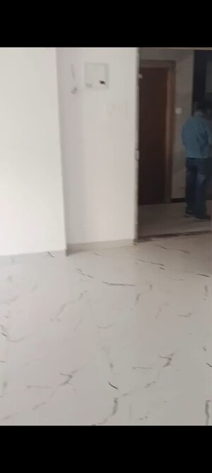 Room in Studio Apartment at Vile Parle East – for Rent