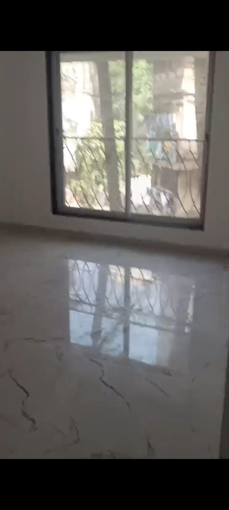 Room, vile parle east Studio 400 Sq.Ft. Apartment In Vile Parle East Mumbai 9379589