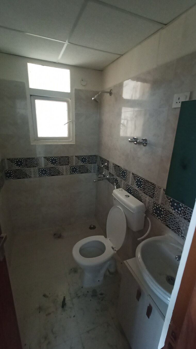 Bathroom, signature-global-prime 2 Bedroom 573 Sq.Ft. Apartment In Sector 63a Gurgaon 9379647