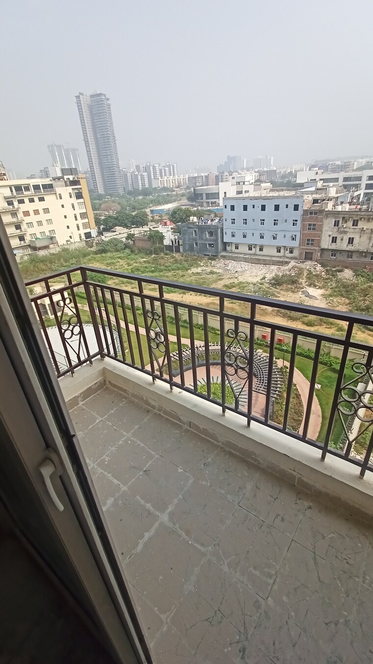 Balcony, signature-global-prime 2 Bedroom 573 Sq.Ft. Apartment In Sector 63a Gurgaon 9379647