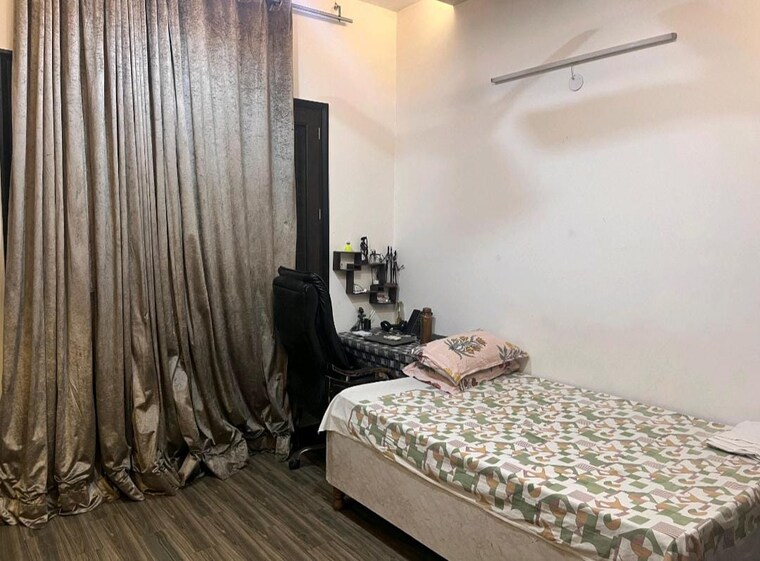 Bedroom, sector 21d 4 Bedroom 4500 Sq.Ft. Builder Floor In Sector 21d Faridabad 9379600