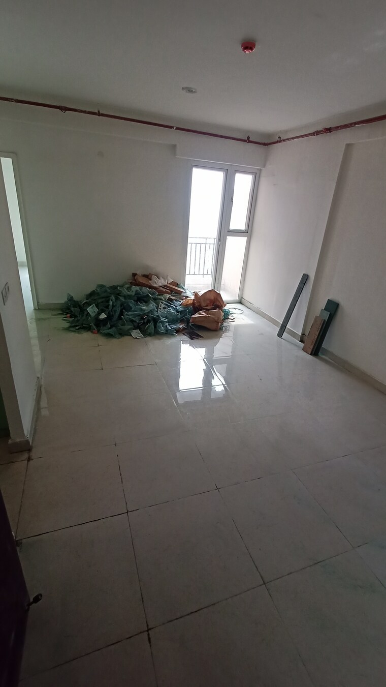 Balcony, signature-global-prime 2 Bedroom 573 Sq.Ft. Apartment In Sector 63a Gurgaon 9379708