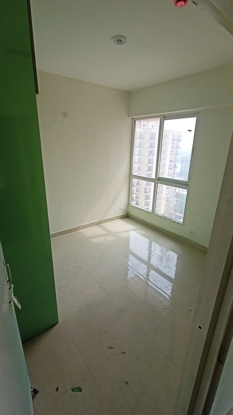 Room, signature-global-prime 2 Bedroom 573 Sq.Ft. Apartment In Sector 63a Gurgaon 9379708