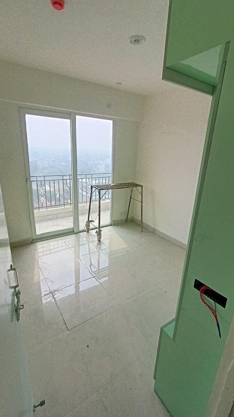 Room, signature-global-prime 2 Bedroom 573 Sq.Ft. Apartment In Sector 63a Gurgaon 9379708