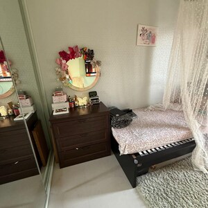 Master Bedroom in 3 BHK Apartment at Juhu – for Sale