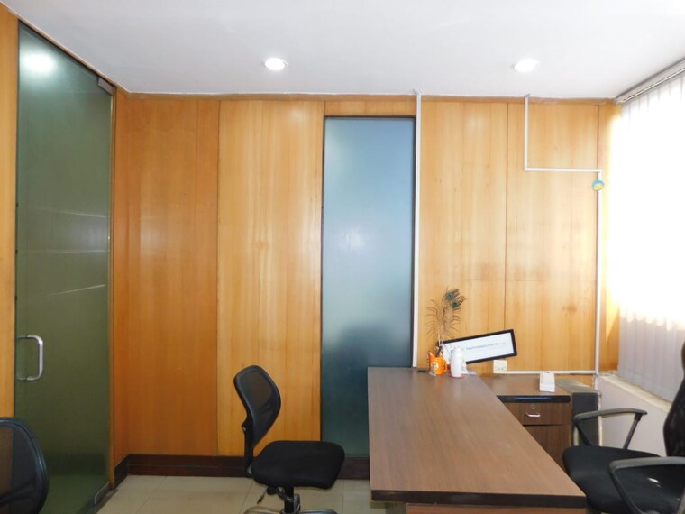 Bedroom, park street Commercial Office Space 1400 Sq.Ft. In Park Street Kolkata 9380148