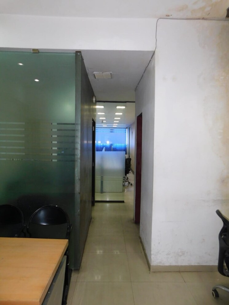 undefined, park street Commercial Office Space 1400 Sq.Ft. In Park Street Kolkata 9380148