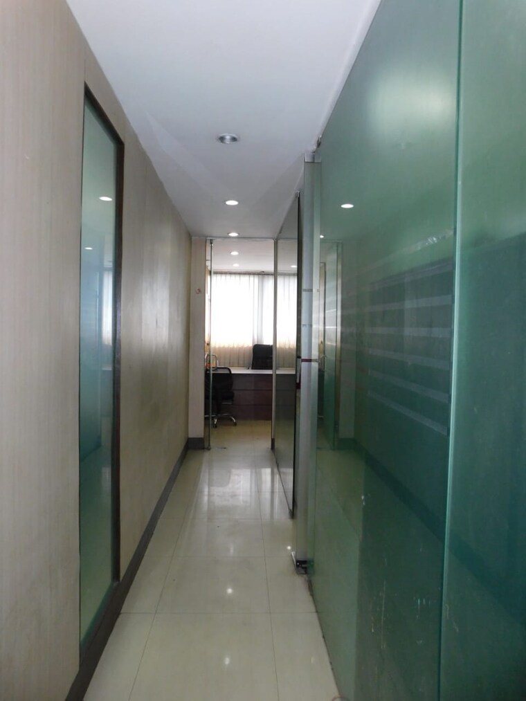 undefined, park street Commercial Office Space 1400 Sq.Ft. In Park Street Kolkata 9380148
