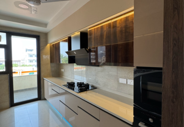 Kitchen in 4 BHK Builder Floor at Dlf City Phase 3 – for Sale