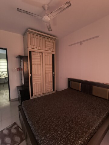 Master Bedroom in 3.5 BHK Apartment at Amanora Victory Towers, Hadapsar – for Rent