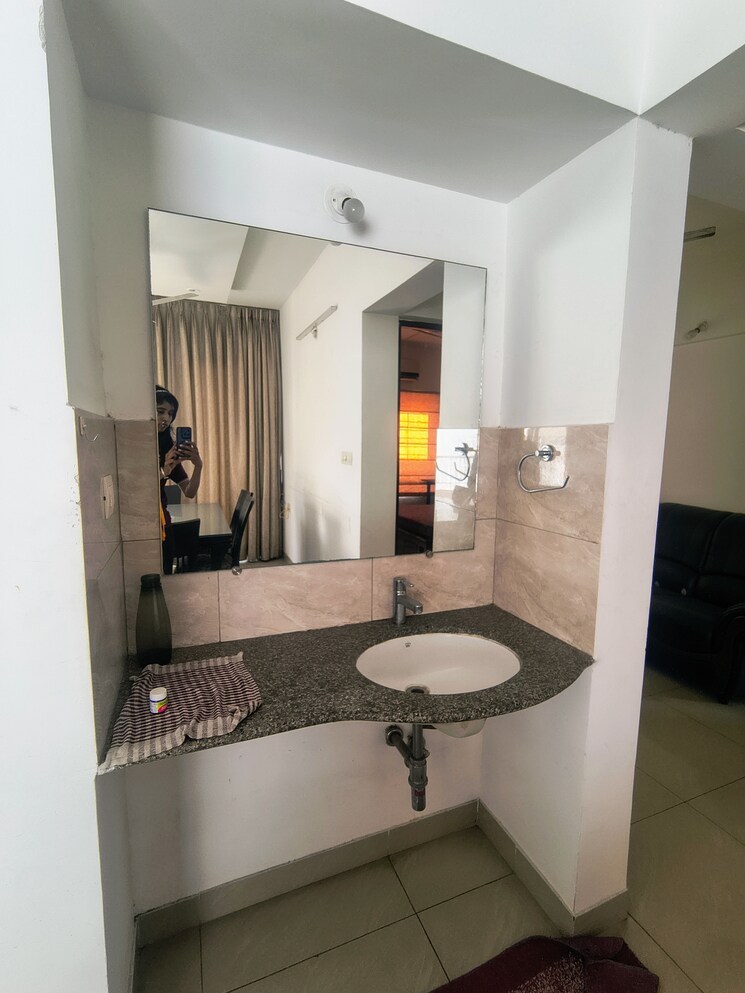 Other, amanora-victory-towers 3.5 Bedroom 1150 Sq.Ft. Apartment In Hadapsar Pune 9380248