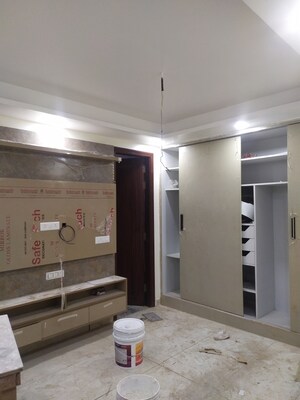 Master Bedroom in 2 BHK Builder Floor at Kalkaji – for Rent