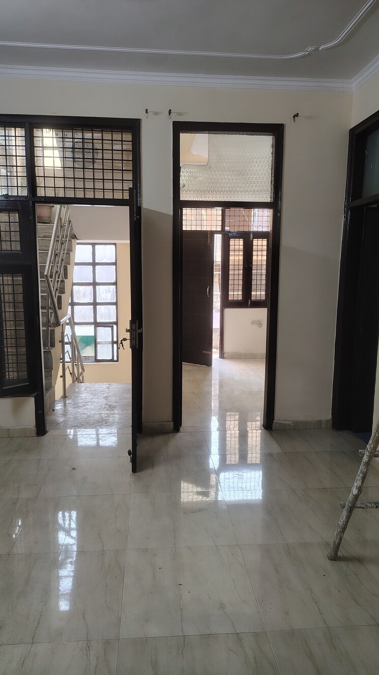 Kitchen, vasundhara sector 1 3 Bedroom 80 Sq.Mt. Builder Floor In Vasundhara Sector 1 Ghaziabad 9380350
