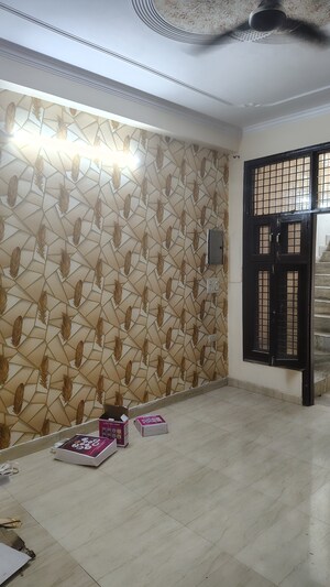 Room in 3 BHK Builder Floor at Vasundhara Sector 1 – for Sale