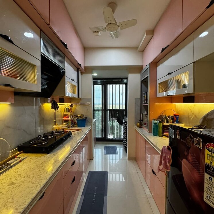 Kitchen, lodha-splendora 3 Bedroom 1800 Sq.Ft. Apartment In Bhayandarpada Thane 9380404