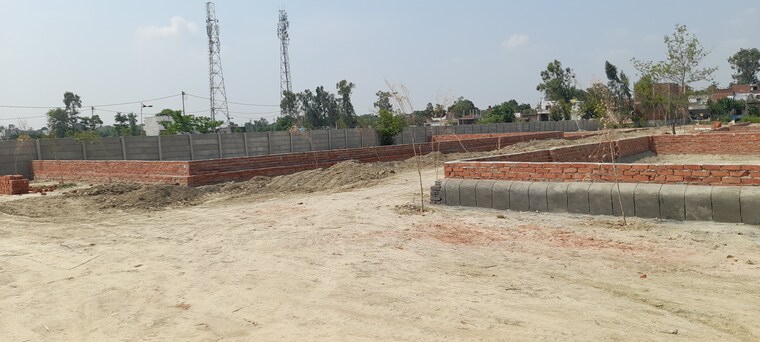 undefined, sector 4  2320 Sq.Ft. Plot In Sector 4 Panchkula 9380478
