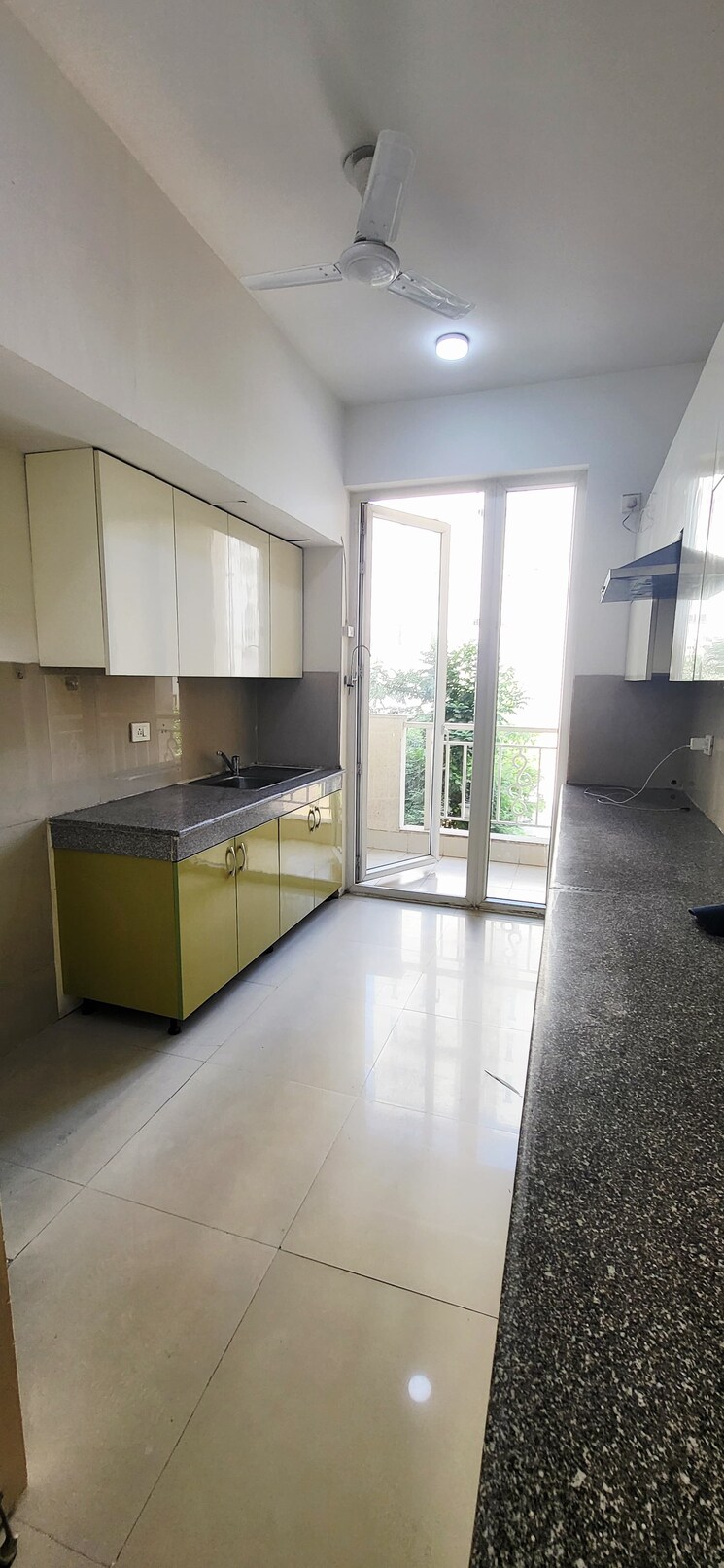 Kitchen, emaar-palm-hills 4 Bedroom 1950 Sq.Ft. Apartment In Sector 77 Gurgaon 9380546